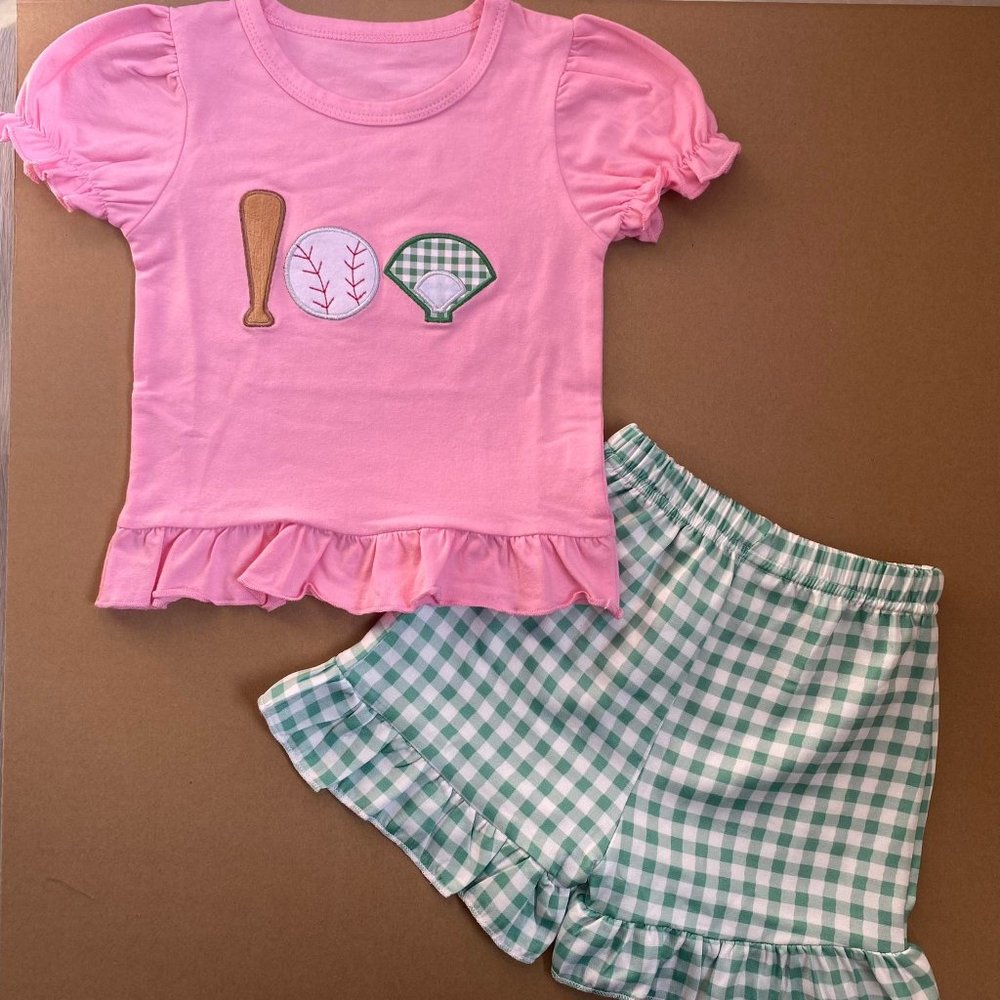 EMBROIDERED BASEBALL APPLIQUE SHORTS SET